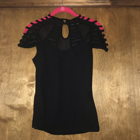 ❗️LAST CHANCE❗️NWOT CAGED TOP - Picture 7 of 8